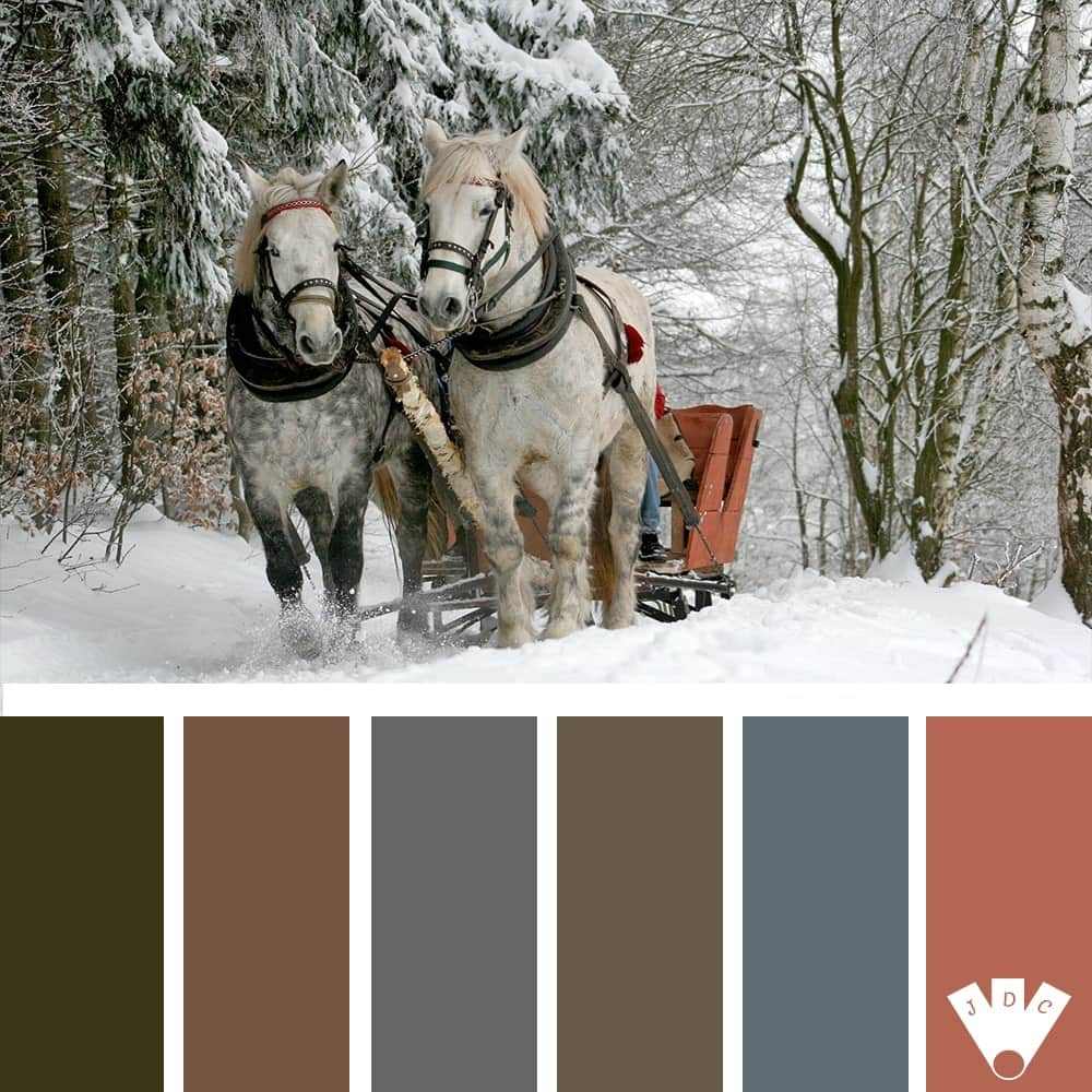 color palette de chevaux dans la neige qui tirent un traîneau