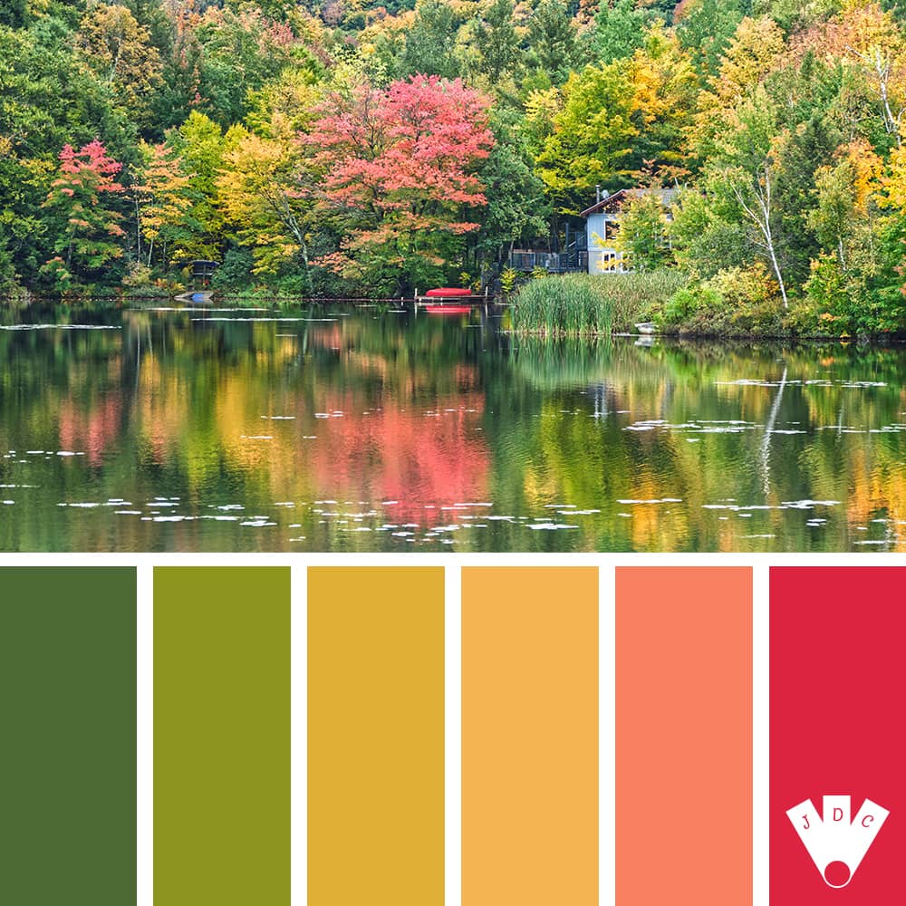Color palette sur journal des couleurs d'un paysage automnal