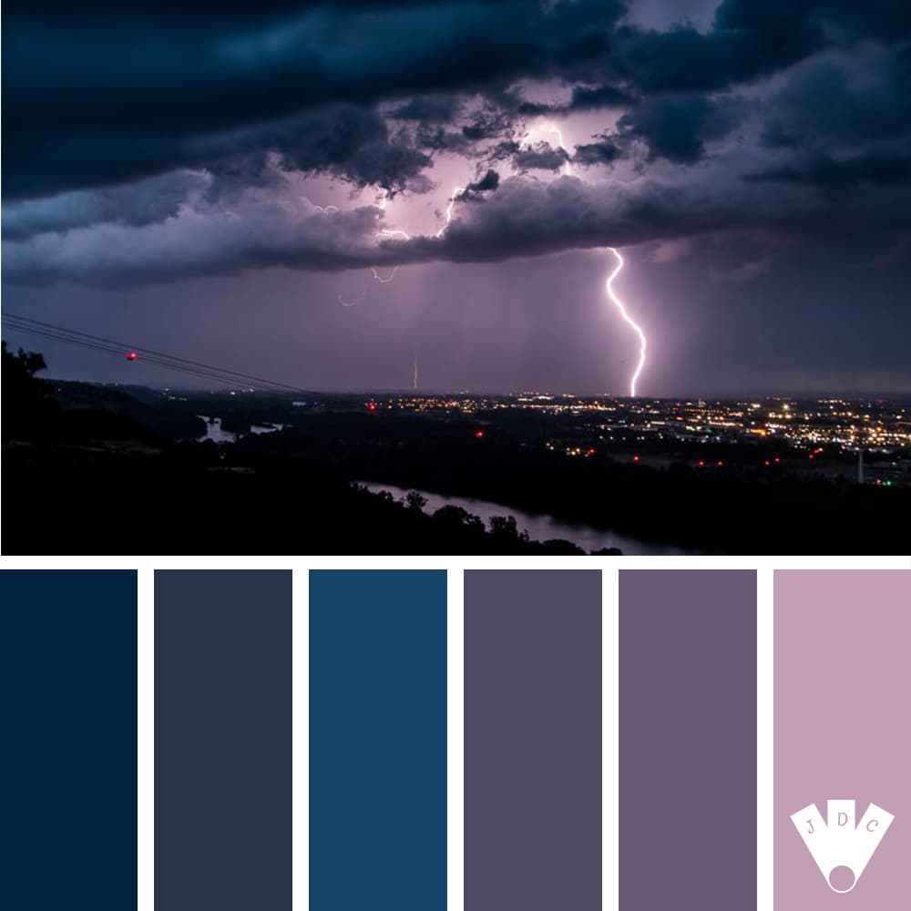 Color palette à partir d'une photo de chasse à l'orage en 2021 par le photographe Loïc Tripier