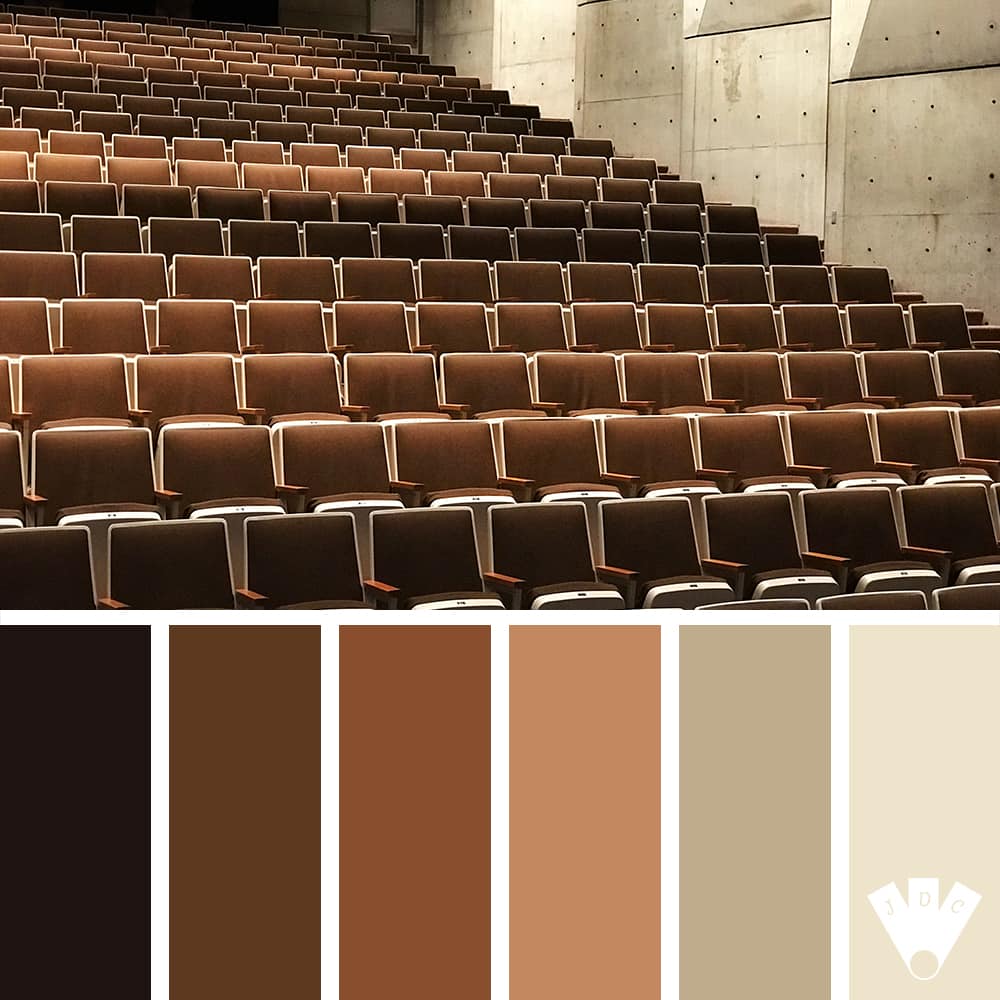 Color palette à partir d'une photo d'une salle de théatre.