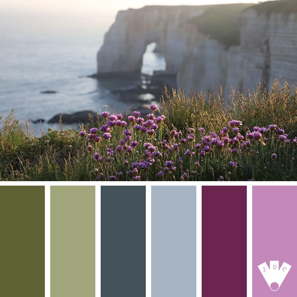 Color palette à partir d'une photo des falaises d'Etretat