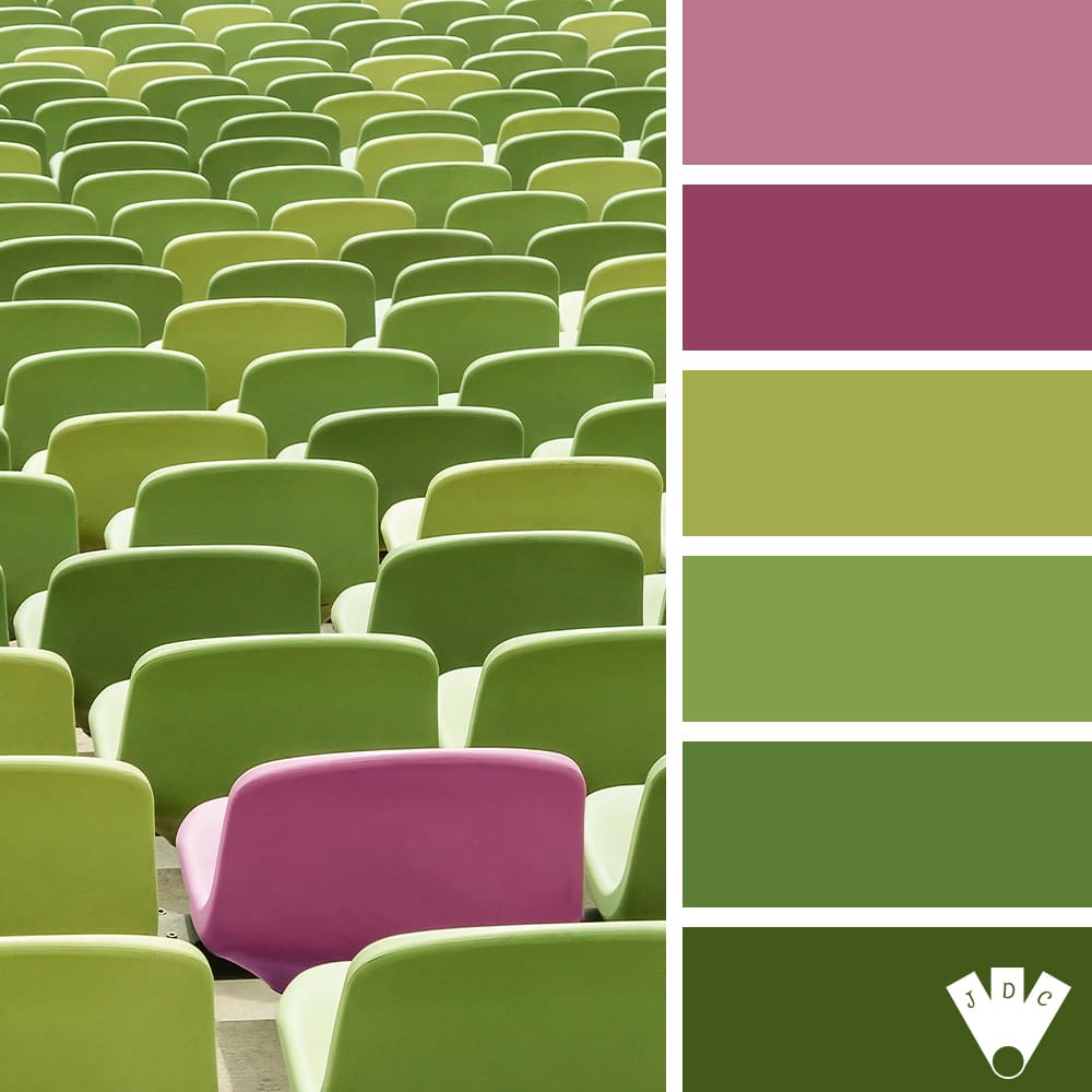 Color palette à partir de fauteuil vert et rose.