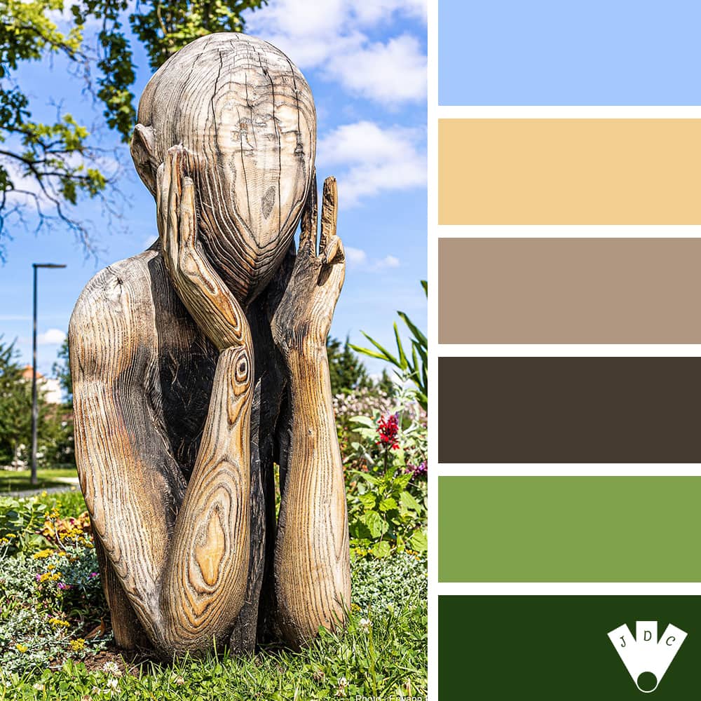 Color palette à partir d'une photo d'une sculpture en bois de l'artiste David Balva. Photo de Erwann Pencreach