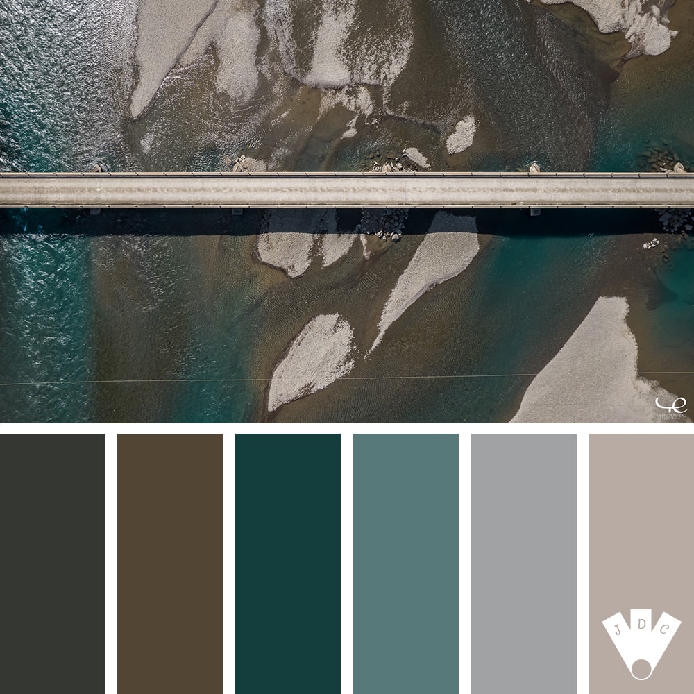 Color palette à partir d'une photo d'une route d'Islande par le photographe Yann Chemineau